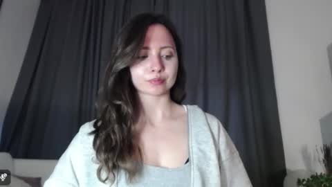 Nicole online show from March 25, 2:45 pm