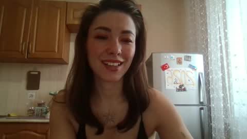Snapshot of dream_petal_ chatting on April 25, 9:23 am dream_petal_ online show from April 25, 9:23 am