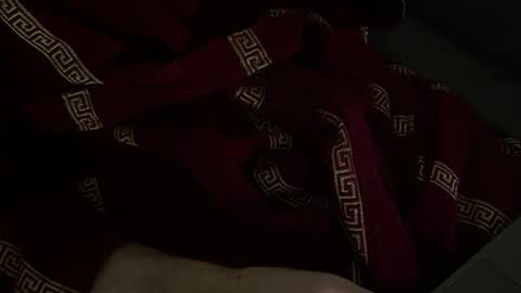 Snapshot of dreame877 chatting on December 1, 1:54 am dreame877 online show from December 1, 1:54 am