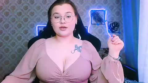 dreamforyoue2 online show from February 10, 9:24 am