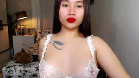 Snapshot of dreamgirlheaven chatting on June 16, 12:08 pm Heaven online show from June 16, 12:08 pm