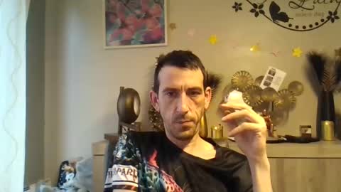 dreamguy38 online show from December 4, 8:01 am