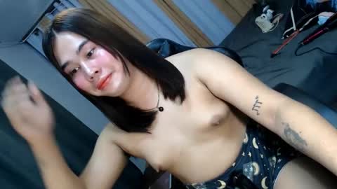 Snapshot of dreammegan chatting on February 19, 7:59 pm Stacy DONT FORGET TO FOLLOW ME AND THUMBS UP my wife samgrg2 online show from February 19, 7:59 pm