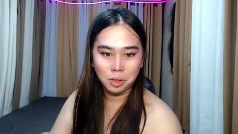 Snapshot of dreammegan chatting on September 19, 6:41 pm Stacy DONT FORGET TO FOLLOW ME AND THUMBS UP my wife samgrg2 online show from September 19, 6:41 pm