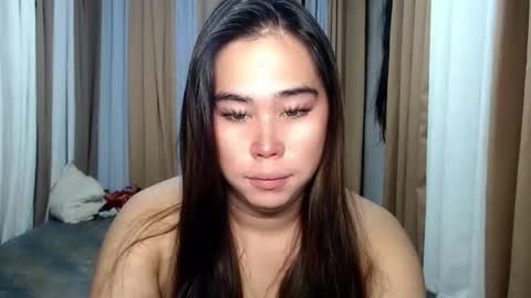 Snapshot of dreammegan chatting on September 21, 4:30 pm Stacy DONT FORGET TO FOLLOW ME AND THUMBS UP my wife samgrg2 online show from September 21, 4:30 pm