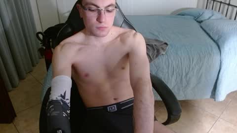 Snapshot of dreammicok chatting on May 7, 9:53 pm DreamBoy online show from May 7, 9:53 pm