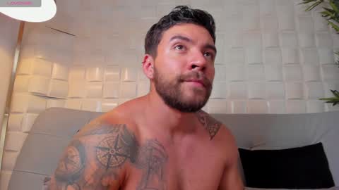 cris online show from December 14, 6:02 am