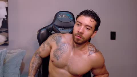 Snapshot of dreammr1 chatting on June 11, 2:53 am cris online show from June 11, 2:53 am