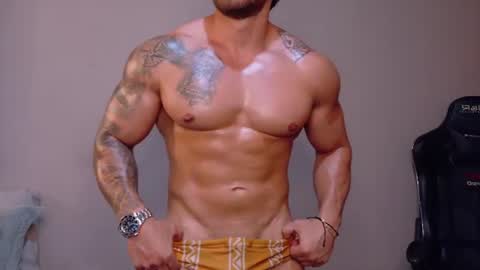 Snapshot of dreammr1 chatting on July 1, 9:47 pm cris online show from July 1, 9:47 pm