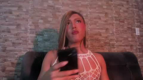 dreams_chloe online show from June 21, 6:16 am