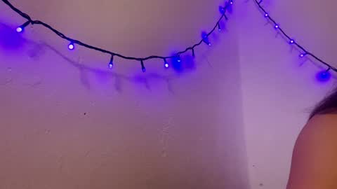 Mila online show from December 5, 7:27 am