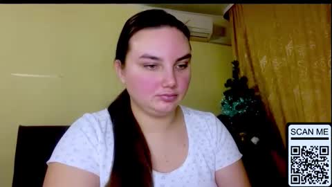 Mila online show from February 4, 6:36 pm