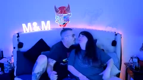DreamyCouple01 online show from June 5, 10:21 am