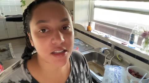 RIRI OR DREAMY online show from January 8, 5:48 pm