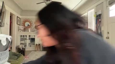 RIRI OR DREAMY online show from October 15, 5:02 pm