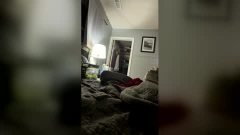 drew863901 online show from April 2, 1:36 am