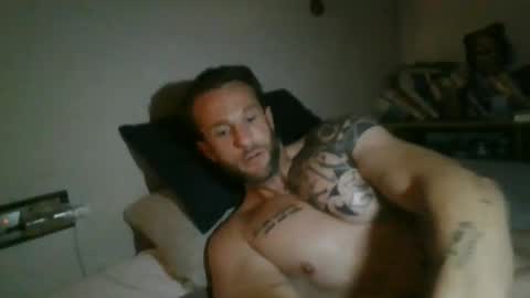 Snapshot of drewvlc chatting on June 9, 10:43 pm drewvlc online show from June 9, 10:43 pm