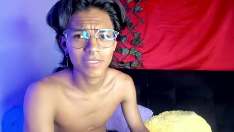 Snapshot of dreyk20 chatting on July 11, 7:38 pm Dreyk online show from July 11, 7:38 pm