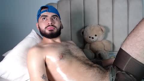 dricusabdallah online show from February 18, 4:41 am