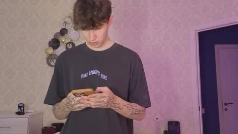 Mark online show from March 14, 9:09 pm