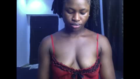 Snapshot of dripping_luna chatting on February 7, 3:01 am dripping_luna online show from February 7, 3:01 am