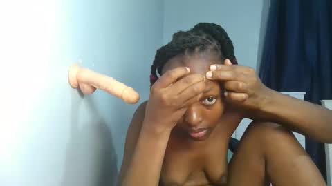 drippyreen online show from February 12, 12:49 am