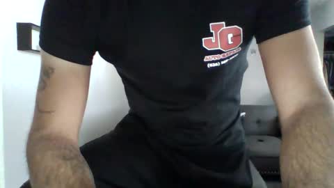 Snapshot of driverman333 chatting on December 14, 4:23 pm driverman333 online show from December 14, 4:23 pm