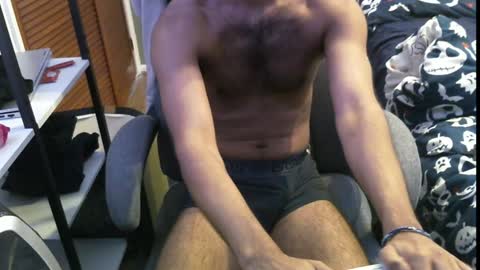 Snapshot of drizzygoat chatting on December 23, 6:37 pm indian goat online show from December 23, 6:37 pm