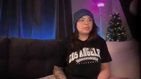 Drizzypeach602 online show from December 3, 4:31 am