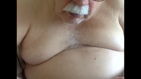 drnick069 online show from March 29, 3:01 pm