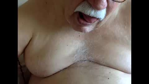 Snapshot of drnick069 chatting on May 20, 2:34 pm drnick069 online show from May 20, 2:34 pm