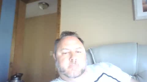 Snapshot of drow0909 chatting on May 1, 11:26 am Drow online show from May 1, 11:26 am