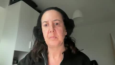 Dr. Resa online show from February 6, 7:02 am