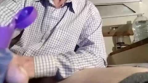 Snapshot of drugsandsex75 chatting on March 7, 9:18 am drugsandsex75 online show from March 7, 9:18 am