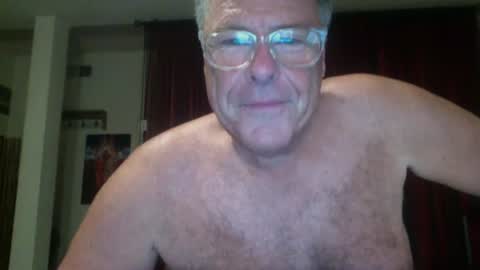 Snapshot of drummersrock92118 chatting on July 6, 1:52 pm drummersrock92118 online show from July 6, 1:52 pm