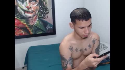 Snapshot of dsanchezz359 chatting on February 27, 1:44 pm dsanchezz359 online show from February 27, 1:44 pm