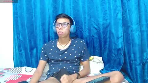 David online show from April 7, 2:01 am