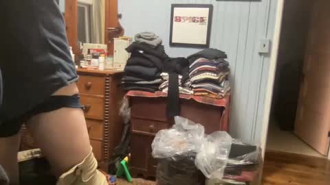 Snapshot of dudeinnh chatting on December 21, 11:34 pm Steve online show from December 21, 11:34 pm