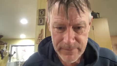 Snapshot of dudeinnh chatting on October 13, 4:18 pm Steve online show from October 13, 4:18 pm