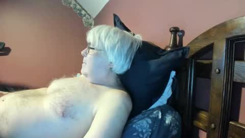 Doug online show from October 27, 1:31 am