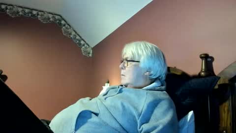 Doug online show from December 4, 2:32 am