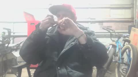 levi online show from October 14, 1:17 am