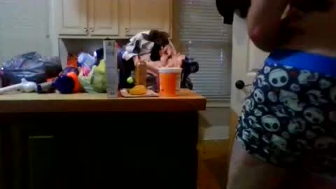 duke_lordly online show from November 17, 12:44 pm