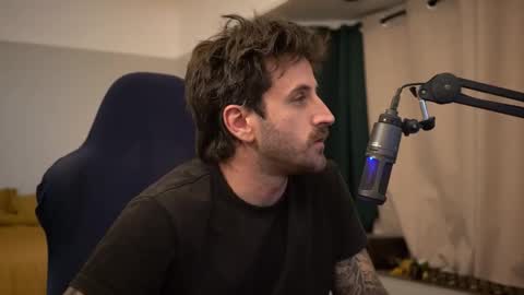 Snapshot of dukethedude chatting on October 19, 1:50 am Duke online show from October 19, 1:50 am