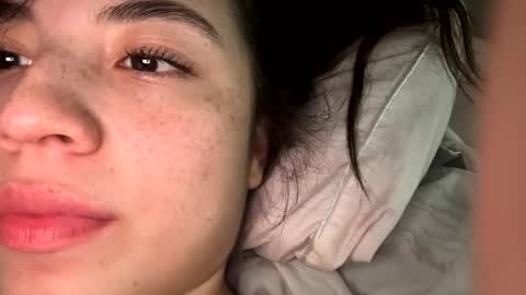 dulce2922 online show from December 10, 6:11 am