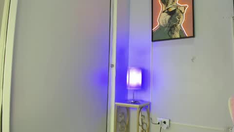 dulce__fiore07 online show from April 10, 12:10 pm