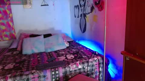 Snapshot of dulce_alana_ chatting on October 19, 10:38 am Dulce online show from October 19, 10:38 am