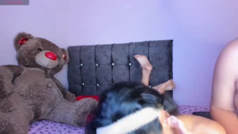 dulce_and_lion online show from November 18, 1:11 am