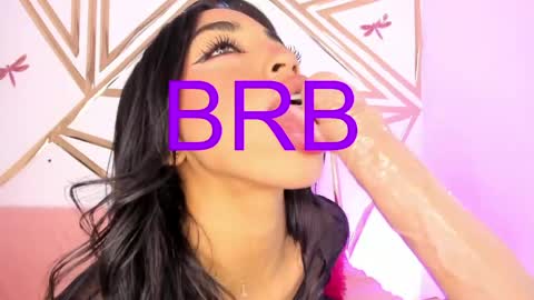 Snapshot of dulce_brown01 chatting on May 13, 12:02 pm Dulce online show from May 13, 12:02 pm