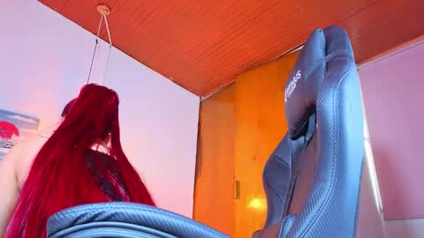 Snapshot of dulce_charlottee chatting on March 6, 8:27 pm DULCE online show from March 6, 8:27 pm